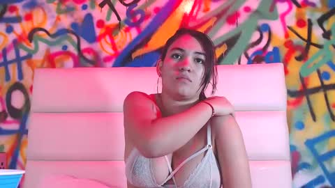 Snapshot of kyliebenson chatting on 02-03-25, 11:58 Melissa online show from 02-03-25, 11:58