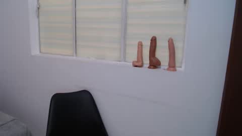 Snapshot of kyliebenson chatting on 02-08-25, 04:14 Melissa online show from 02-08-25, 04:14