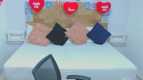 Snapshot of kyliebenson chatting on 02-19-25, 02:23 Melissa online show from 02-19-25, 02:23