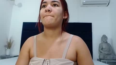 Snapshot of kyliebenson chatting on 10-17-25, 09:23 Melissa online show from 10-17-25, 09:23