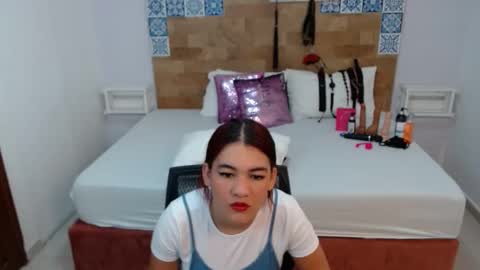 Snapshot of kyliebenson chatting on 11-19-25, 11:43 Melissa online show from 11-19-25, 11:43