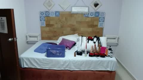 Snapshot of kyliebenson chatting on 11-29-25, 11:13 Melissa online show from 11-29-25, 11:13