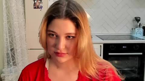 Snapshot of kylieblond chatting on 02-10-25, 10:09 Din online show from 02-10-25, 10:09