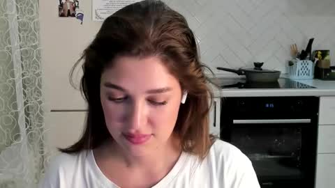 Snapshot of kylieblond chatting on 09-13-25, 08:19 Din online show from 09-13-25, 08:19