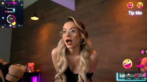 Kylie online show from 01-21-25, 09:04