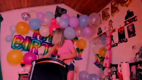 Snapshot of kyliekandy chatting on 11-20-25, 09:25 online show from 11-20-25, 09:25