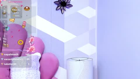 Snapshot of kyliemonnet chatting on 02-02-25, 11:21 Kylie jl online show from 02-02-25, 11:21