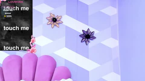 Snapshot of kyliemonnet chatting on 02-03-25, 10:21 Kylie jl online show from 02-03-25, 10:21