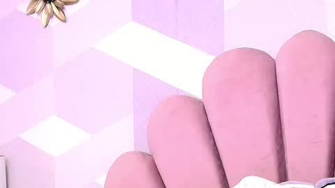 Snapshot of kyliemonnet chatting on 09-21-25, 07:26 Kylie jl online show from 09-21-25, 07:26