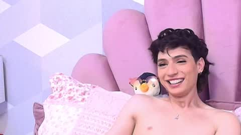 Snapshot of kyliemonnet chatting on 09-23-25, 06:11 Kylie jl online show from 09-23-25, 06:11