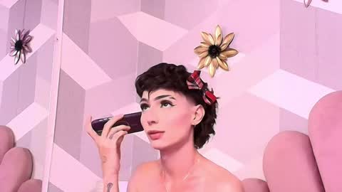 Kylie jl online show from 11-30-25, 01:09