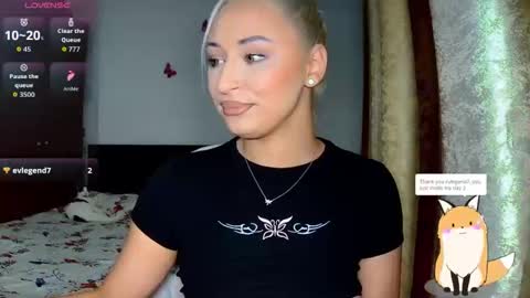 kylie online show from 11-11-25, 08:25