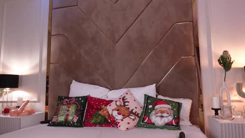 Snapshot of kylievee chatting on 12-09-24, 07:50 Kylie online show from 12-09-24, 07:50