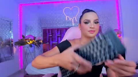 Kylie online show from 10-10-25, 05:06