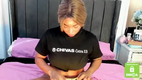 kylie white boobs online show from 09-17-25, 08:10