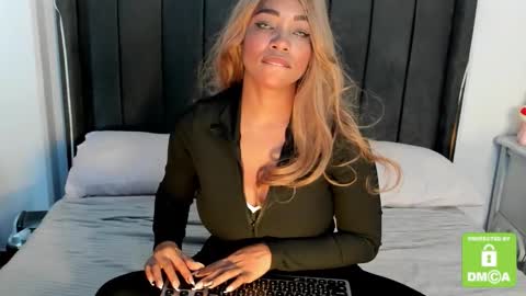 kylie white boobs online show from 03-03-26, 06:58