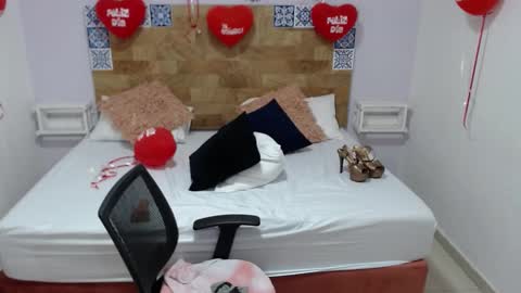 Kylie online show from 02-23-25, 05:07