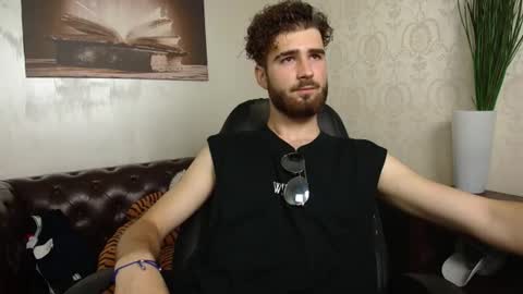 KyloEast online show from 06-22-26, 04:31