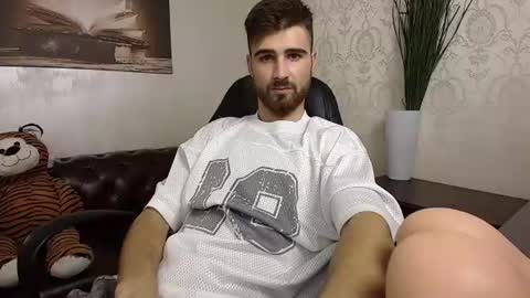 KyloEast online show from 07-21-26, 04:26