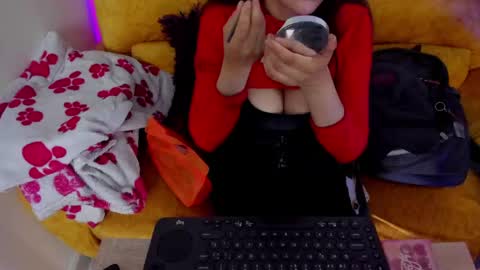 Snapshot of kyomi_chang chatting on 05-14-26, 01:51 Kyomi online show from 05-14-26, 01:51