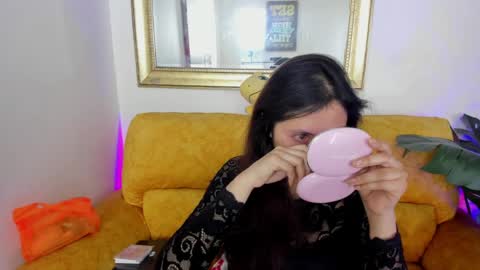 Snapshot of kyomi_chang chatting on 05-19-26, 01:39 Kyomi online show from 05-19-26, 01:39