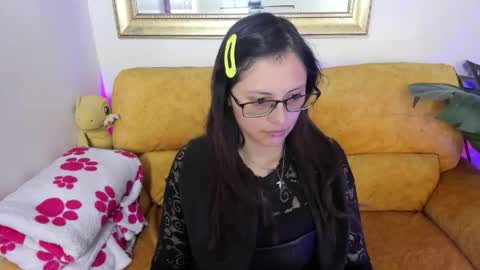 Snapshot of kyomi_chang chatting on 06-02-26, 01:02 Kyomi online show from 06-02-26, 01:02
