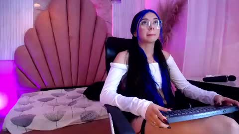 kyomi_hunt online show from 07-15-26, 03:56