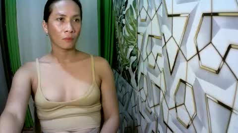 kyutshyne online show from 04-24-26, 06:10