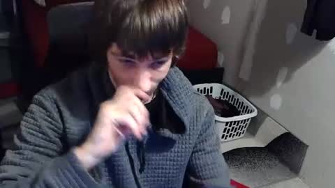 Snapshot of l1v1nth3dr3am chatting on 01-15-26, 05:49 l1v1nth3dr3am online show from 01-15-26, 05:49