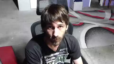 Snapshot of l1v1nth3dr3am chatting on 03-12-26, 05:57 l1v1nth3dr3am online show from 03-12-26, 05:57