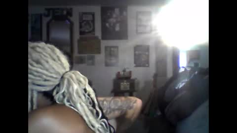 l3nababi92 online show from 10-25-25, 04:57