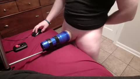 Snapshot of l6000 chatting on 11-18-25, 01:11 Lance online show from 11-18-25, 01:11