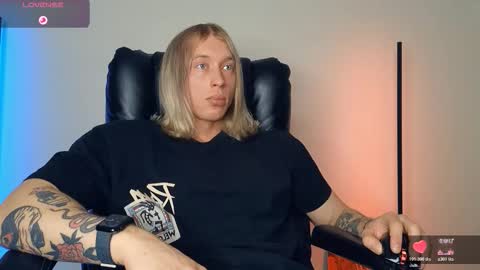 Snapshot of l_adonis_l chatting on 11-05-25, 04:45 Adonis online show from 11-05-25, 04:45