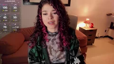 Snapshot of la_leonaaa chatting on 06-11-26, 02:22 Jazmin online show from 06-11-26, 02:22