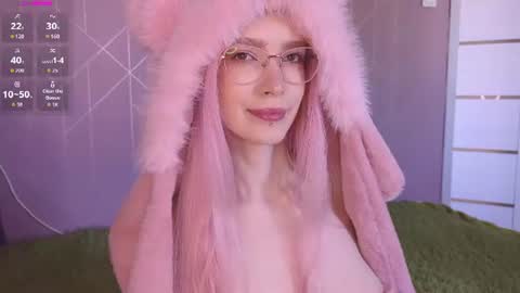 Evie online show from 07-06-26, 03:47