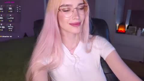 Evie online show from 07-28-26, 02:24