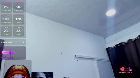 Snapshot of la_mazona chatting on 01-24-25, 08:22 AMAZONA online show from 01-24-25, 08:22