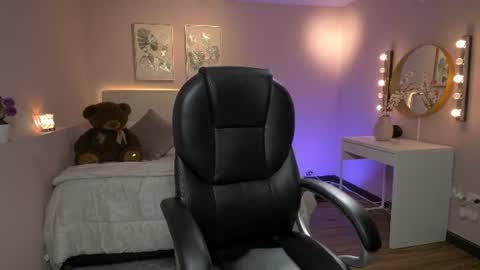 T A T I A N A online show from 07-09-26, 11:58
