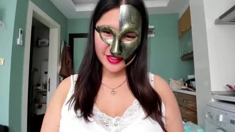 Snapshot of la_mystique chatting on 03-21-26, 09:58 Simply Di online show from 03-21-26, 09:58