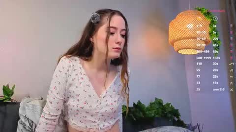 Lucia online show from 10-13-25, 07:14