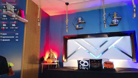 Cris  online show from 10-28-25, 11:03