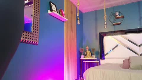 Cris  online show from 04-23-26, 11:53