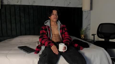 labrinthteasing online show from 09-30-25, 12:10