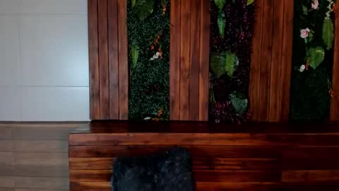 labrinthteasing online show from 01-07-26, 12:07