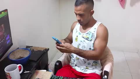 Snapshot of lacasadelosmunecosbq chatting on 02-14-26, 11:56 Bruno Smith online show from 02-14-26, 11:56