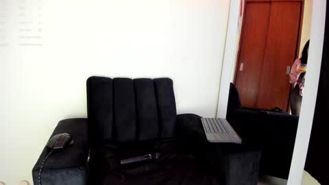 lace_victoria online show from 12-21-24, 01:04