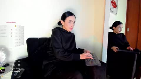 lace_victoria online show from 12-03-25, 11:36