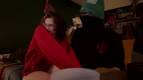 Snapshot of lacedinsin chatting on 09-24-25, 03:32 lacedinsin online show from 09-24-25, 03:32