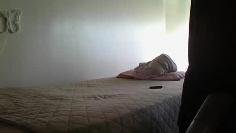 Snapshot of lachickadelbronx chatting on 01-10-25, 08:04 lachickadelbronx online show from 01-10-25, 08:04