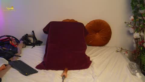 Latex Lacie online show from 03-04-25, 05:56